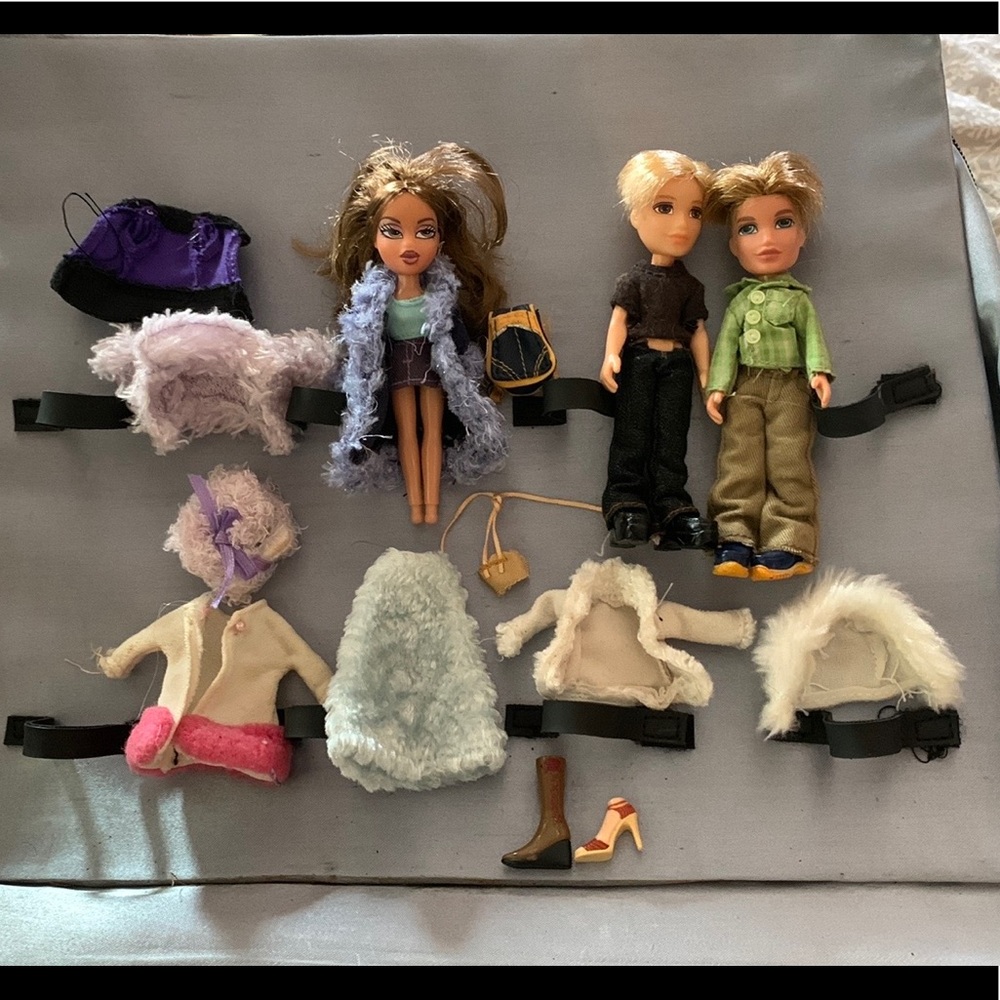 Mini Pocket Bratz Dolls Bundle - 1 girl 2 boys plus clothing & accessories
